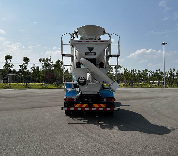 解放牌CA5310GJBP62L4T4BEVA1換電式純電動(dòng)混凝土攪拌運(yùn)輸車公告圖片