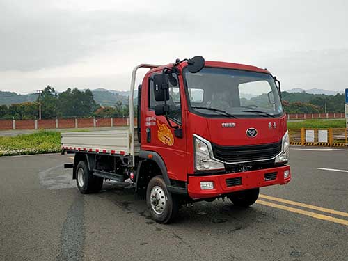 豪曼牌 155马力 越野载货汽车(ZZ2048F27FB4)