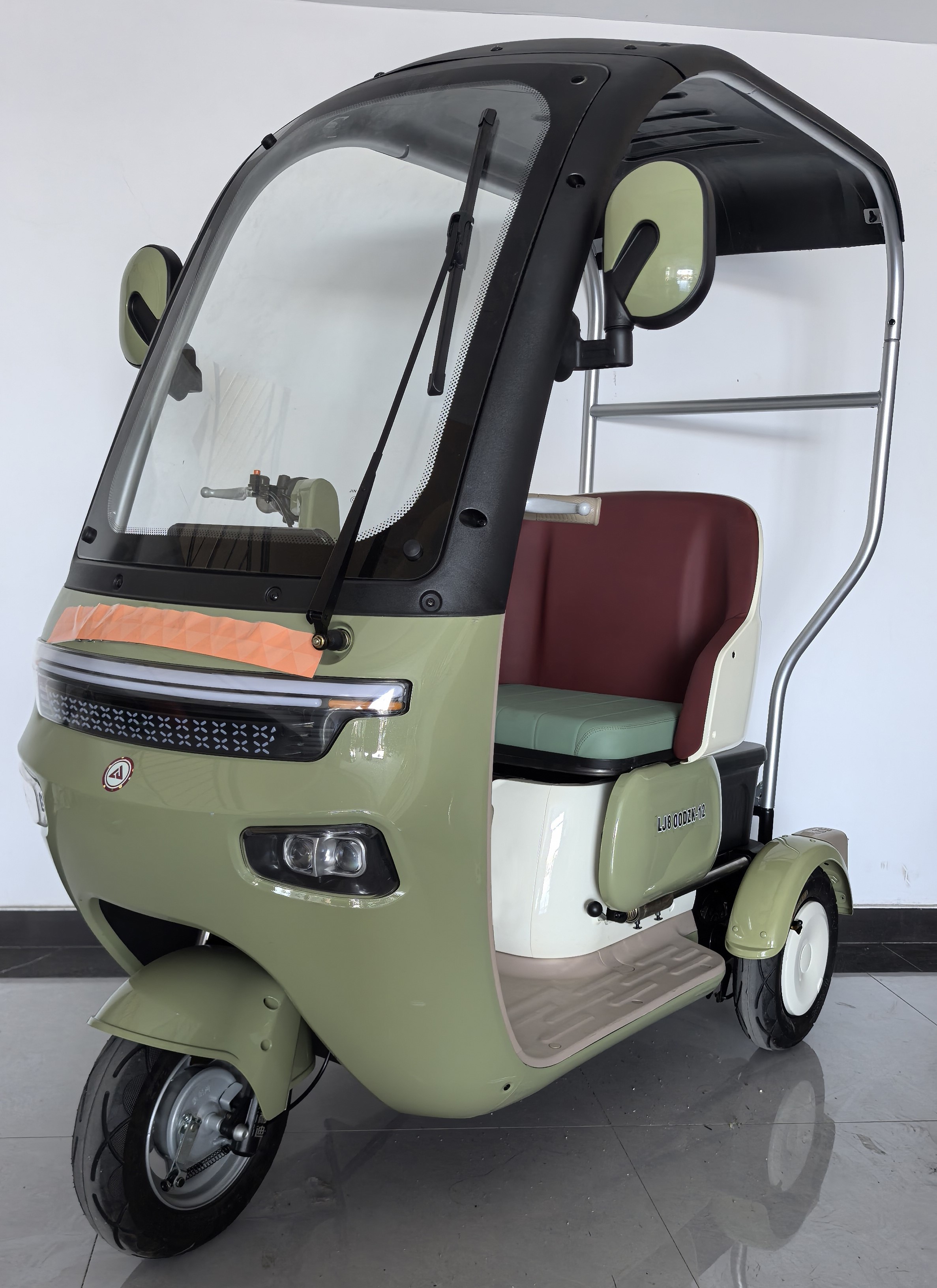 LJ800DZK-12 朗健牌纯电动前鼓式后鼓式电动正三轮摩托车图片