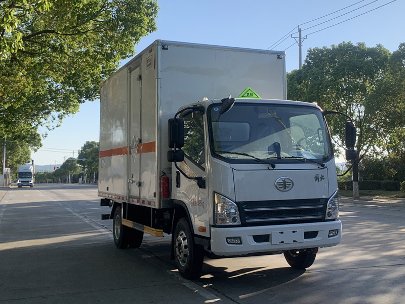 日途牌HTY5040XZWCA6杂项危险物品厢式运输车