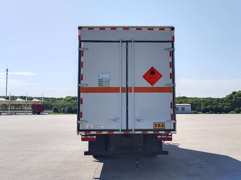 日途牌HTY5125XRQEQ6易燃?xì)怏w廂式運(yùn)輸車公告圖片