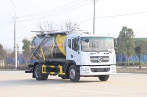 东风股份多利卡D9 KLF5180GXWE6吸污车