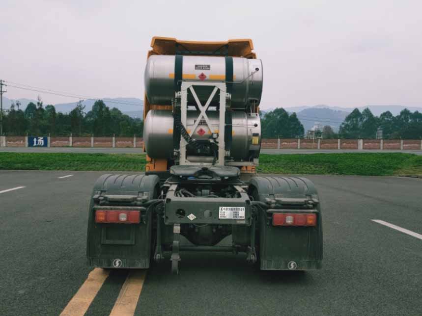 陕汽牌SX4189XE1TLQ1牵引汽车公告图片