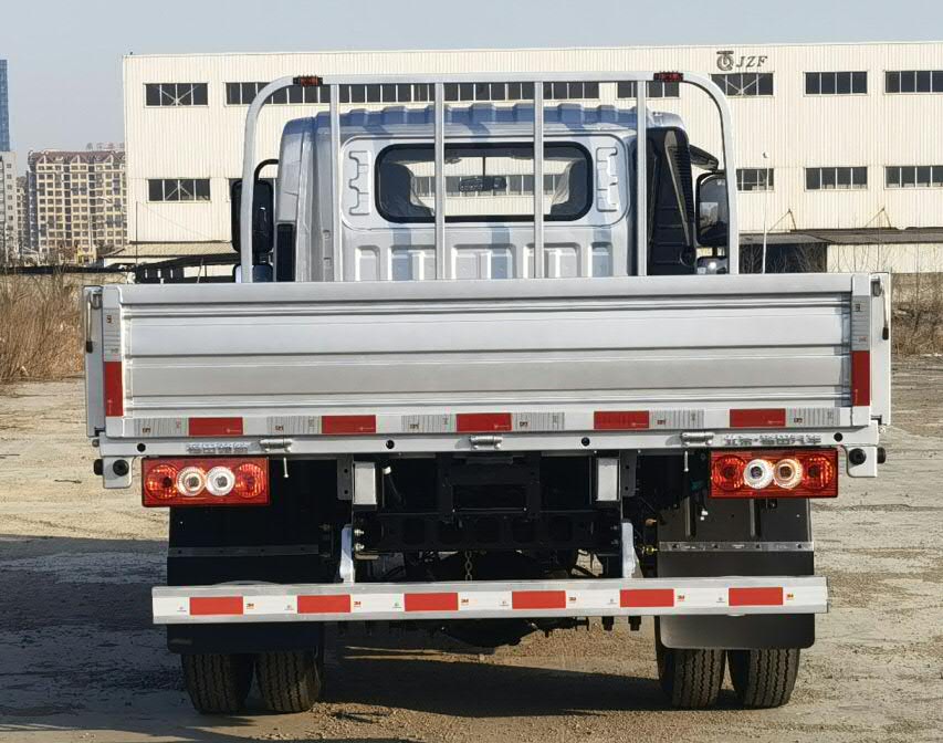 福田牌BJ1044V9JBA-09载货汽车公告图片