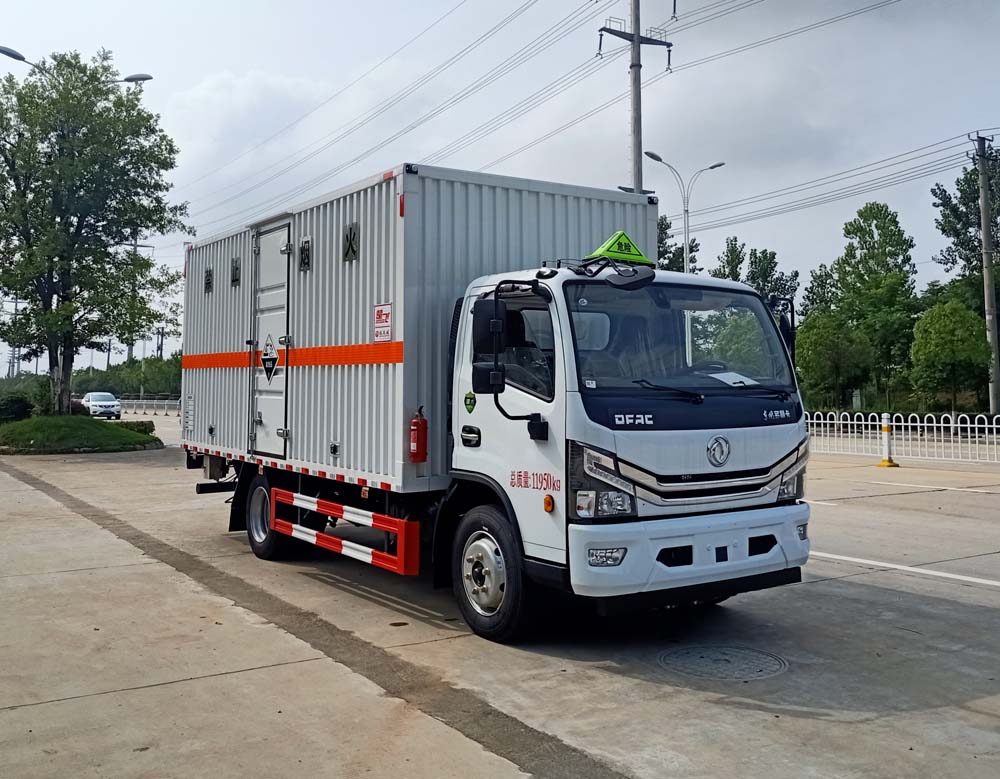 楚飞牌CLQ5122XFW6E腐蚀性物品厢式运输车