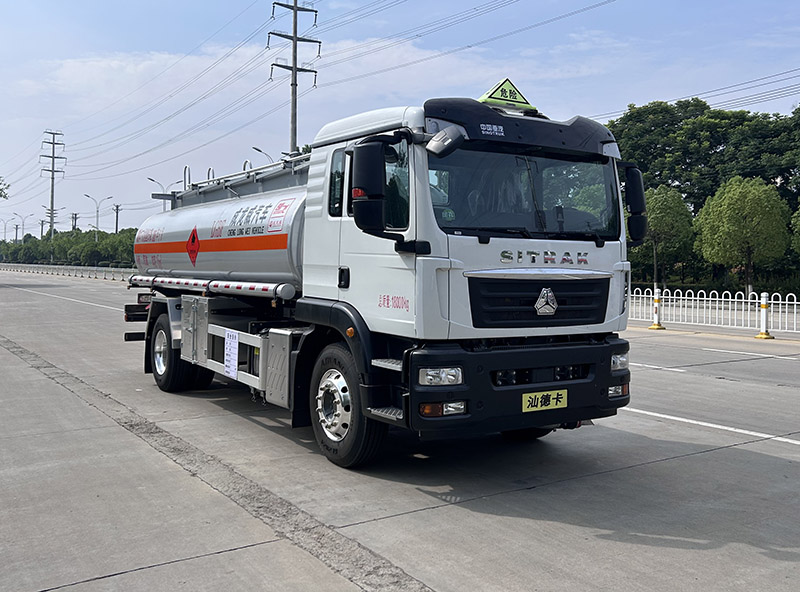 楚飞牌CLQ5180GYY6ZZ运油车