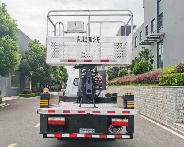 程力牌CL5040JGKBEV純電動(dòng)高空作業(yè)車公告圖片