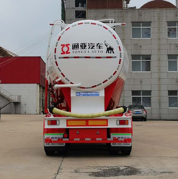 低密度粉粒物料运输半挂车图片
