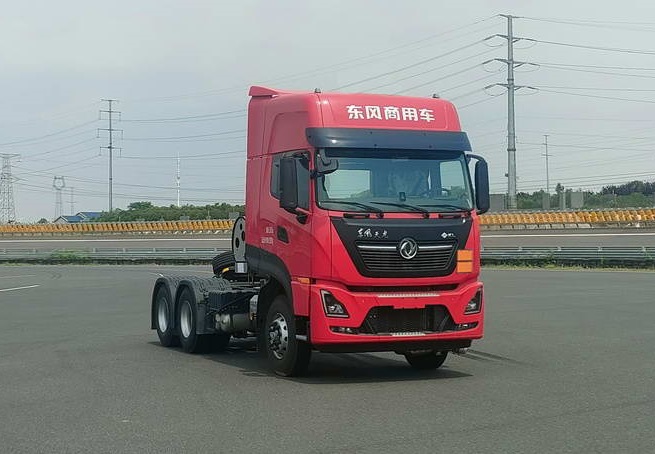 东风牌 500马力 危险品半挂牵引车(DFH4250D25)