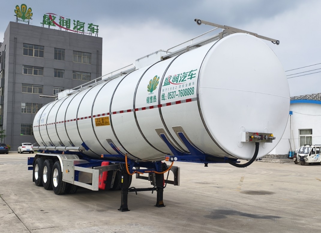 盛润牌12米33.2吨3轴食用油运输半挂车(SKW9400GSYT42)