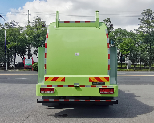 耶律潔牌SWT5180TCABJ6餐廚垃圾車公告圖片