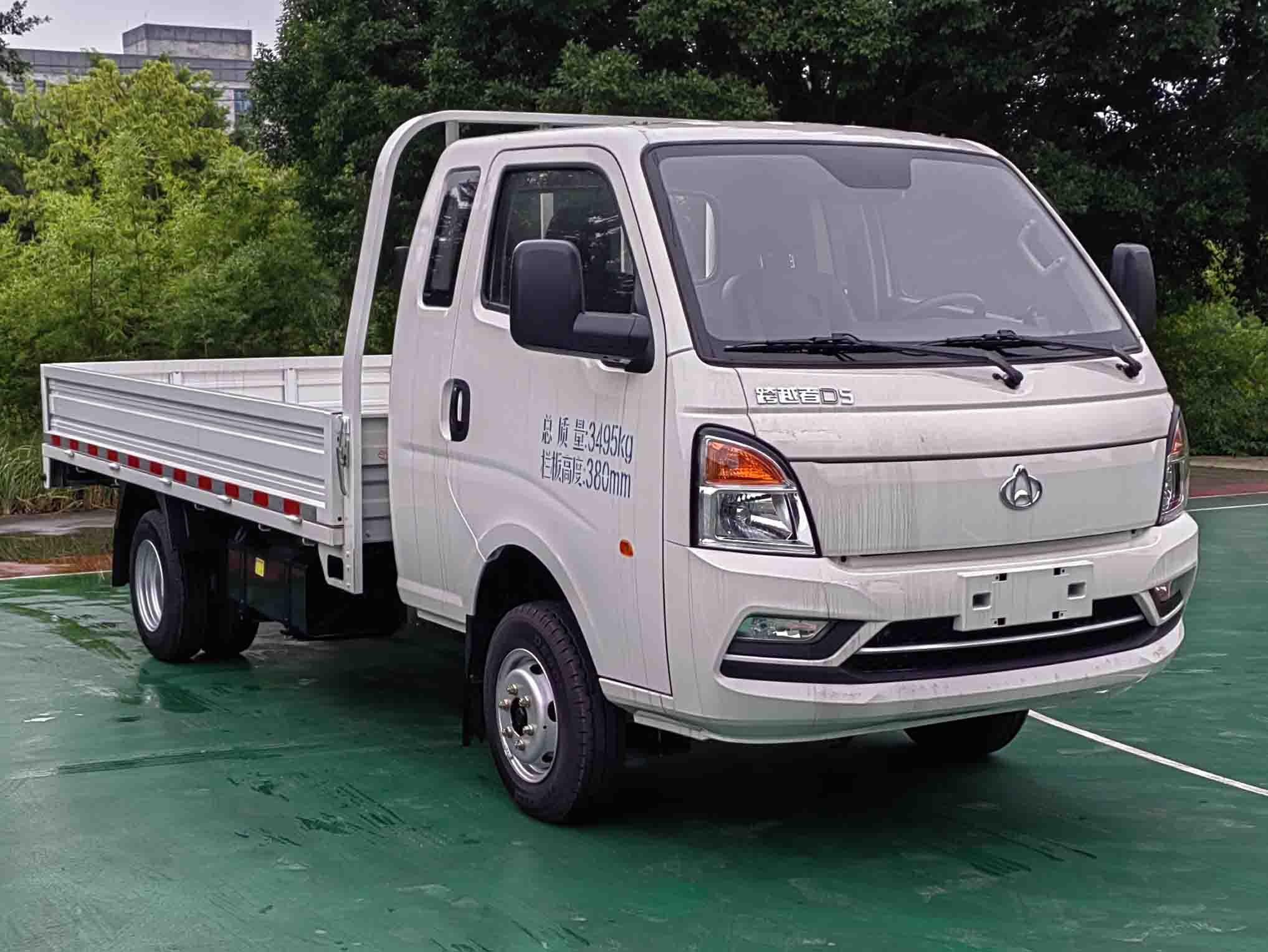 长安牌 122马力 载货汽车(CKS1032D5FW6B1)