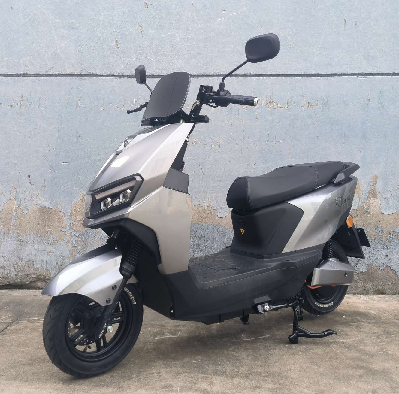 永久牌YJ1200DT-8电动两轮摩托车图片