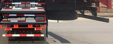 東風(fēng)牌DFH5170XYKEX8翼開(kāi)啟廂式車(chē)公告圖片