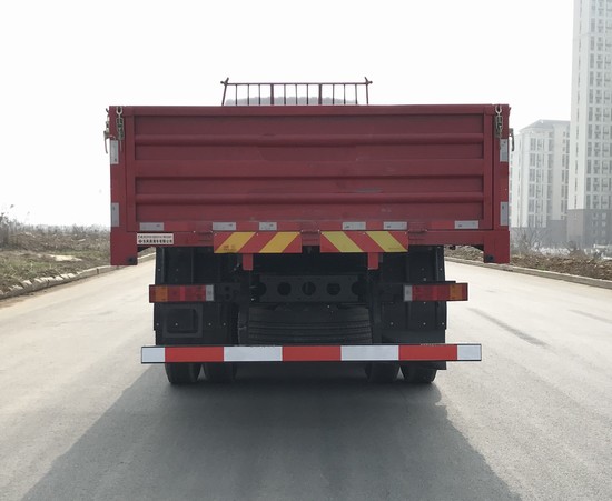 DFH1310A8 东风牌350马力前四后六柴油9.6米国六载货汽车图片