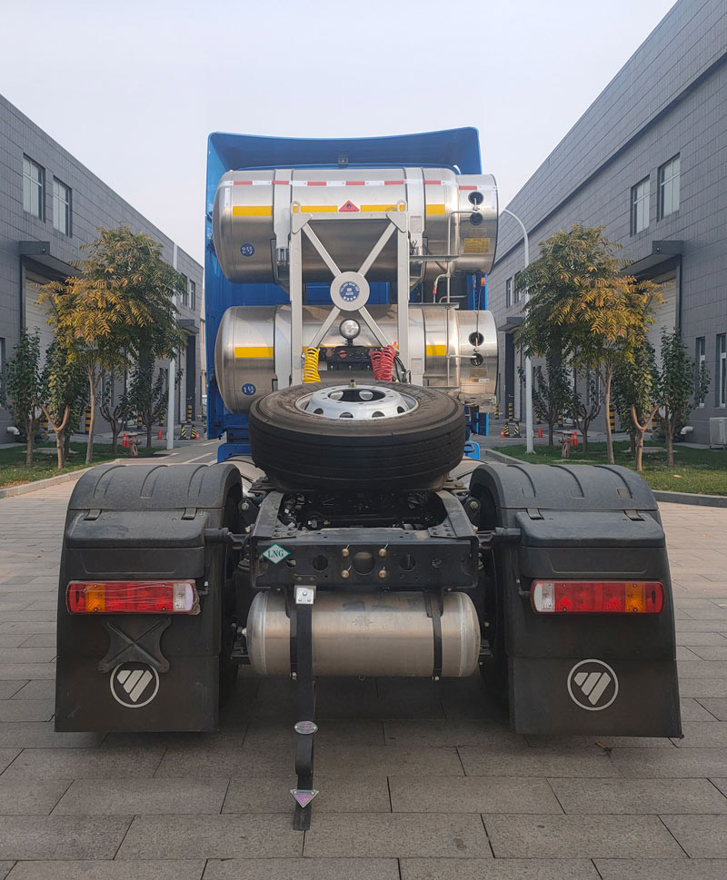 欧曼牌BJ4189L6DDL-01半挂牵引车公告图片