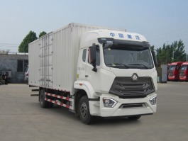 豪沃牌ZZ5187XXYK601JF1厢式运输车