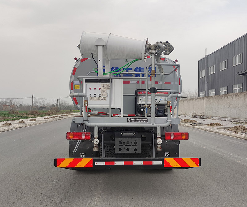 徐工牌DXA5184GPSD6綠化噴灑車公告圖片