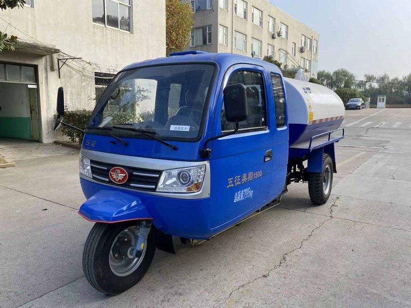 五征牌 25马力 罐式三轮汽车(7YPJZ-17150PG1N4)