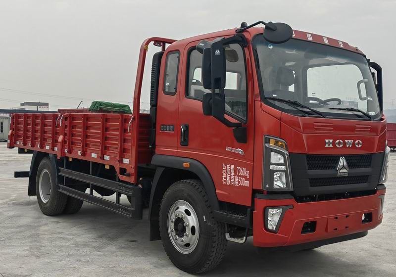 豪沃牌 140马力 载货汽车(ZZ1077G3815F174)