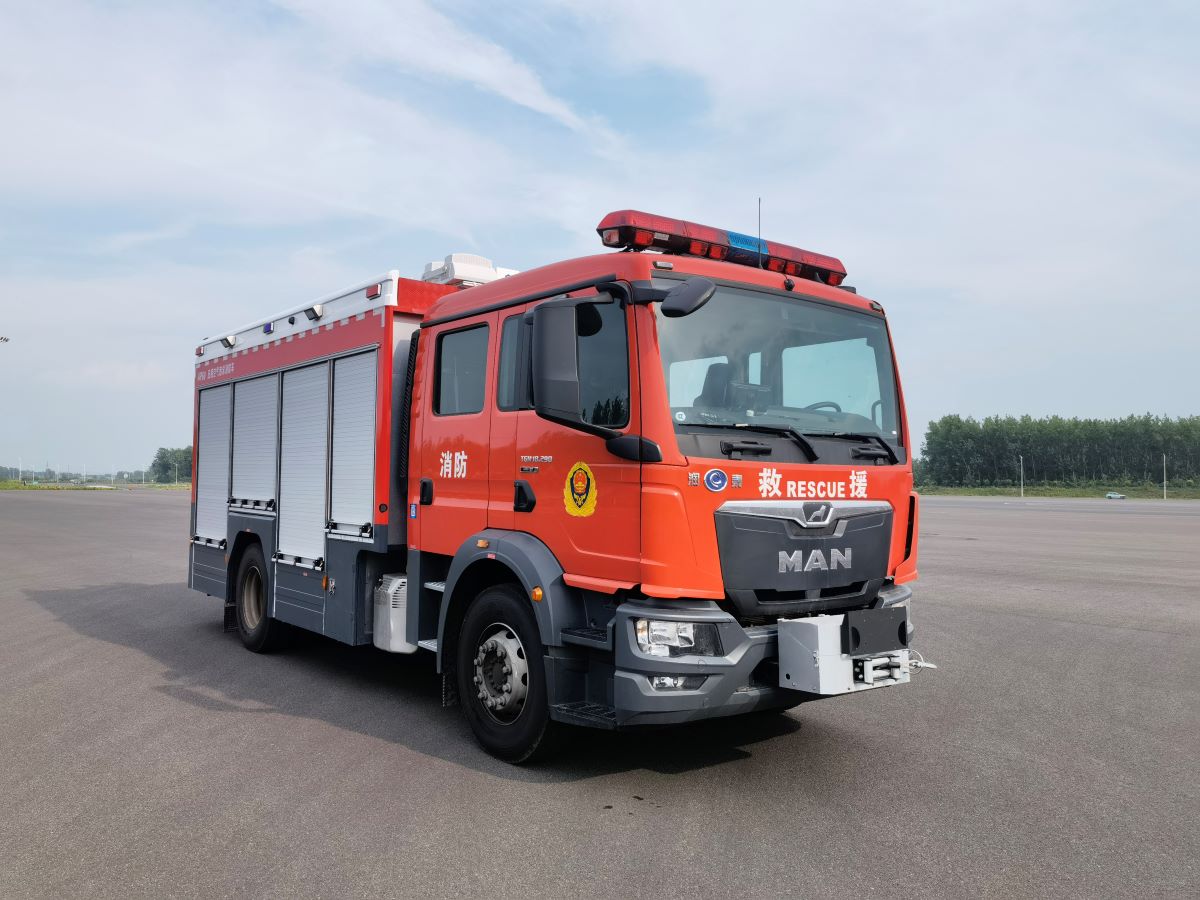 润泰牌RT5170GXFAP60/M6压缩空气泡沫消防车
