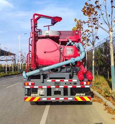 杰瑞牌JR5465TYL壓裂車公告圖片