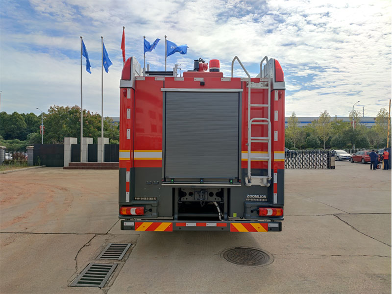 中联牌ZLF5382GXFPM180泡沫消防车公告图片