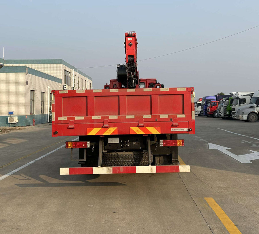 宝路随车牌ABL5259JSQF1随车起重运输车公告图片