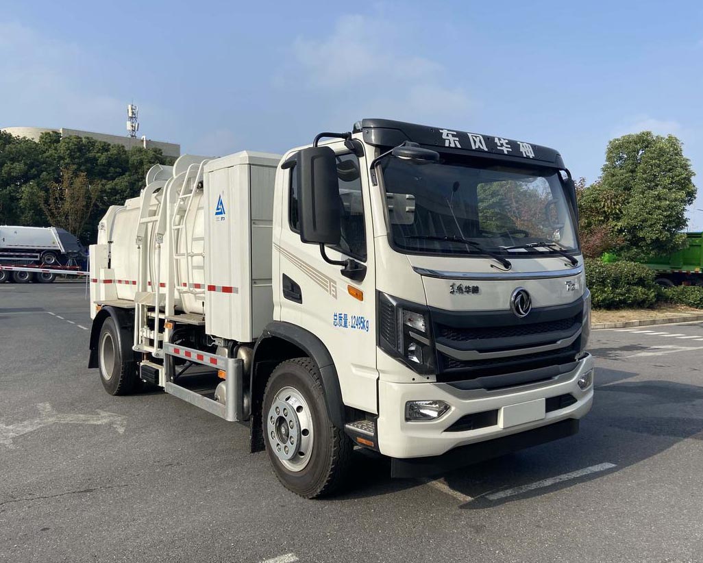 三力牌CGJ5128TCAEQBEV1纯电动餐厨垃圾车公告图片