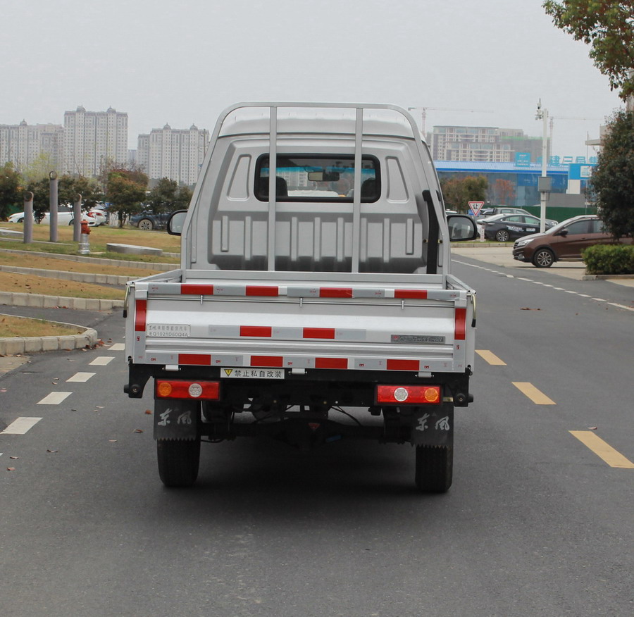 EQ1021D60Q4A 东风牌91马力单桥汽油2.7米国六轻型载货汽车图片