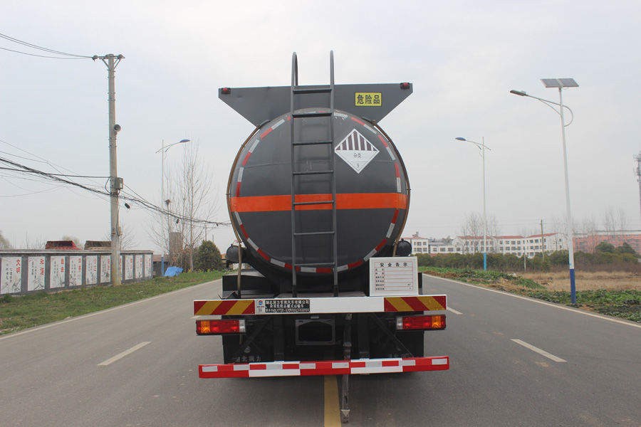 潤知星牌SCS5321GZWSX6雜項(xiàng)危險(xiǎn)物品罐式運(yùn)輸車公告圖片