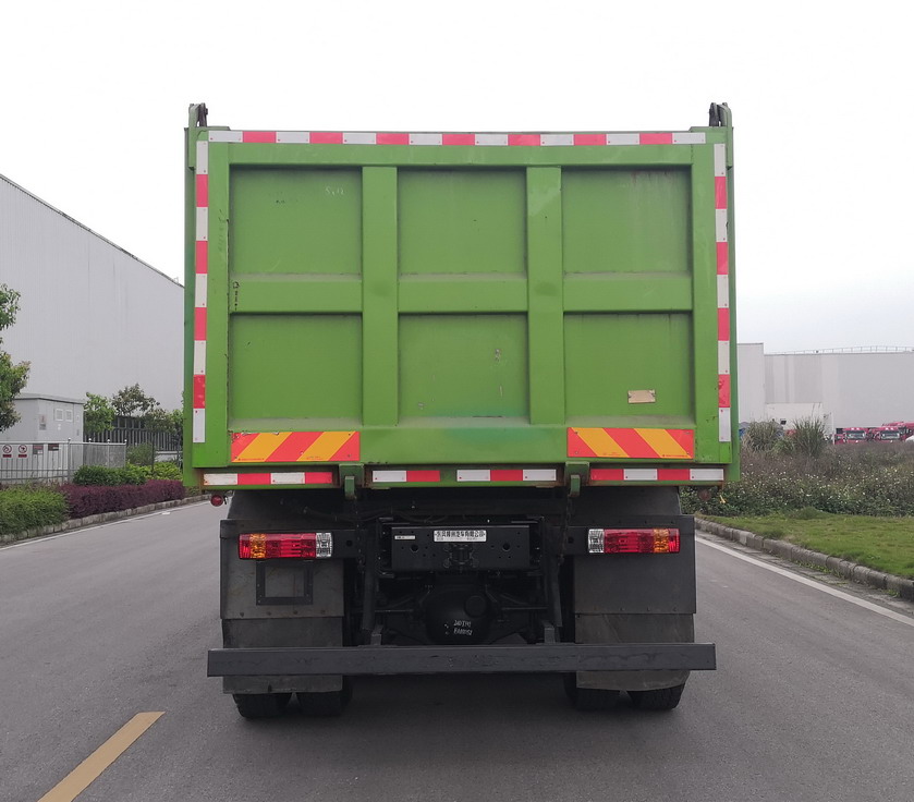 乘龙牌LZ3310H5FZBEV141纯电动自卸汽车公告图片