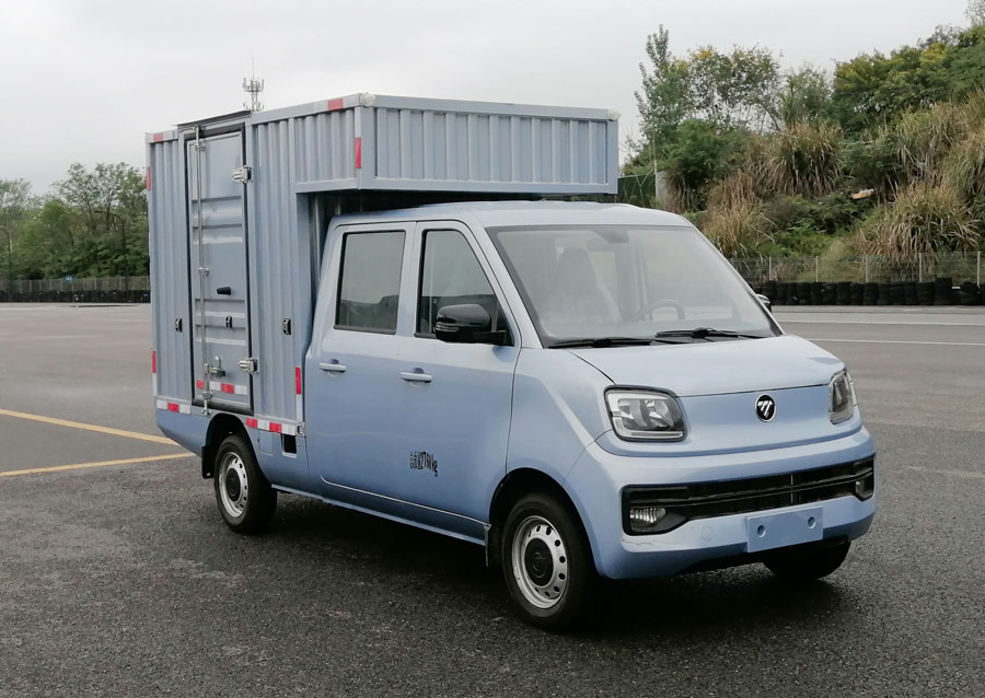 福田牌BJ5030XXY3AV5-72厢式运输车公告图片