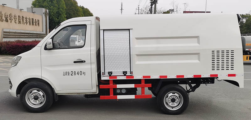 虹宇牌HYS5032TYHBEV純電動(dòng)路面養(yǎng)護(hù)車公告圖片