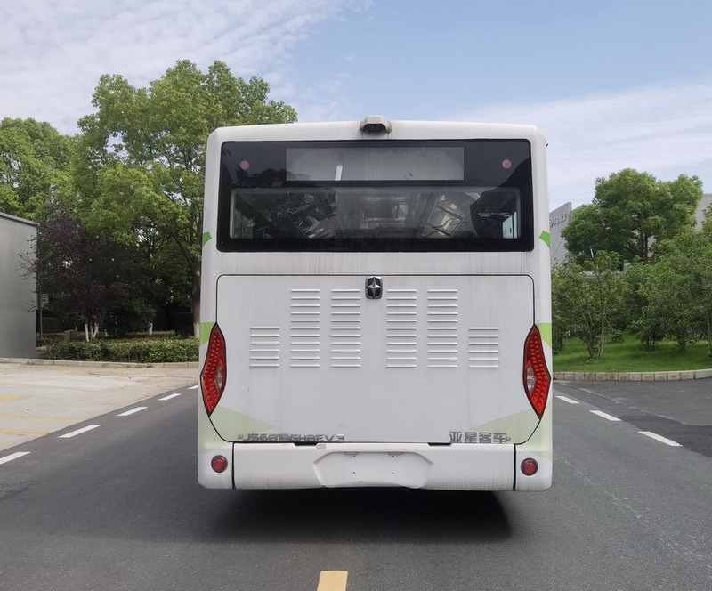 纯电动低入口城市客车图片