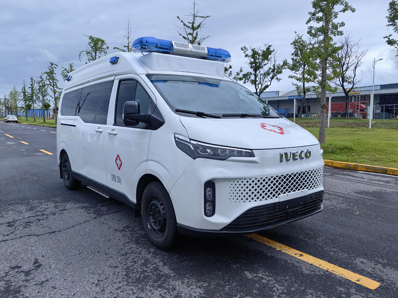 依维柯牌NJ5046XJHFFC3监护型救护车公告图片