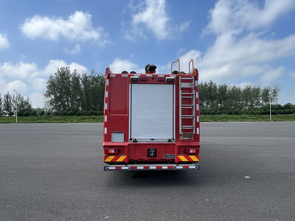 中卓时代牌ZXF5190GXFAP50/V6压缩空气泡沫消防车公告图片