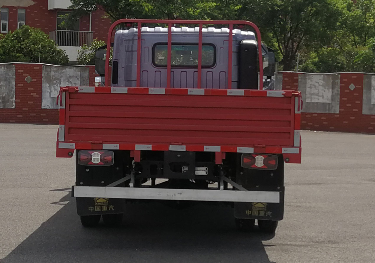 ZZ1047F3319F144 豪沃牌150马力单桥柴油4.2米国六载货汽车图片