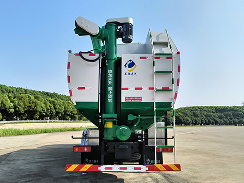龙牧双星牌LMX5310ZSLDFV6散装饲料运输车公告图片