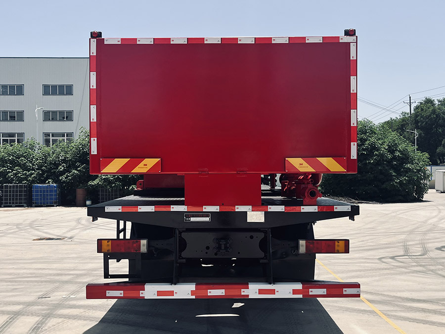 專致牌YZZ5200TYL105R壓裂車(chē)公告圖片