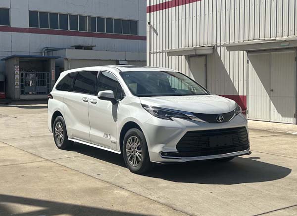 華東牌CSZ5030XSWSHEV混合動力商務(wù)車公告圖片