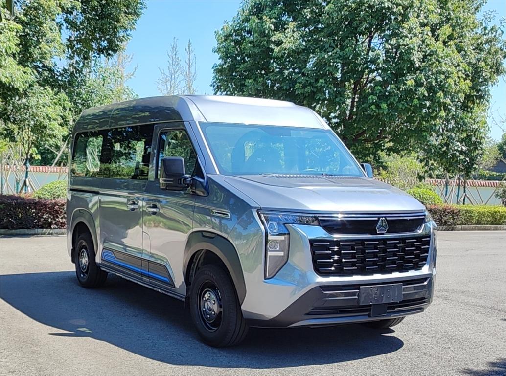 渝州牌5.1米5座多用途乘用车(YZ6510YFFB0Z)