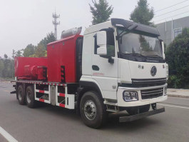 压裂车