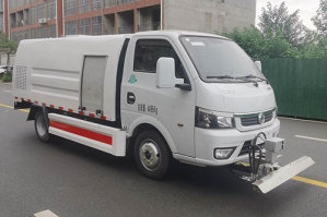 纯电动路面养护车