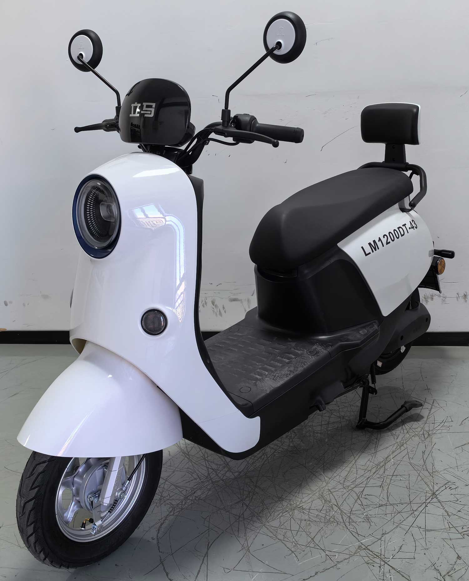 LM1200DT-43 立马牌纯电动前盘式/鼓式后鼓式电动两轮摩托车图片