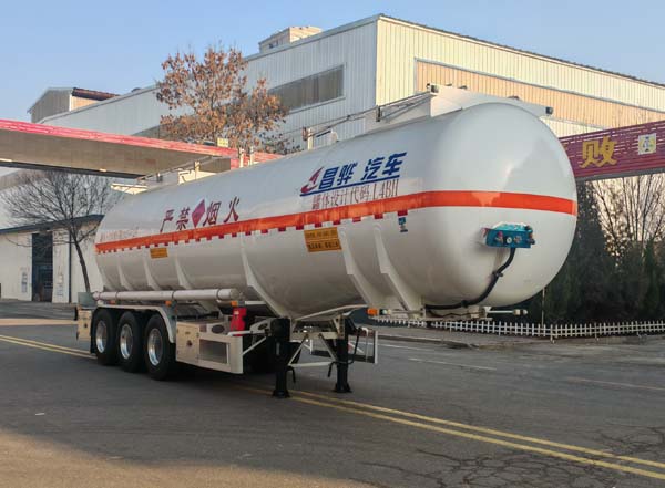 昌骅牌HCH9407GRY40易燃液体罐式运输半挂车图片