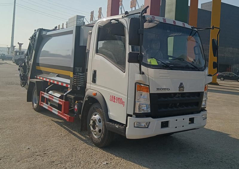 天云牌GTY5090ZYS6压缩式垃圾车