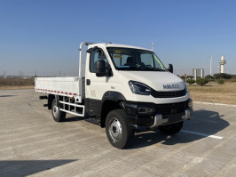 越野载货汽车