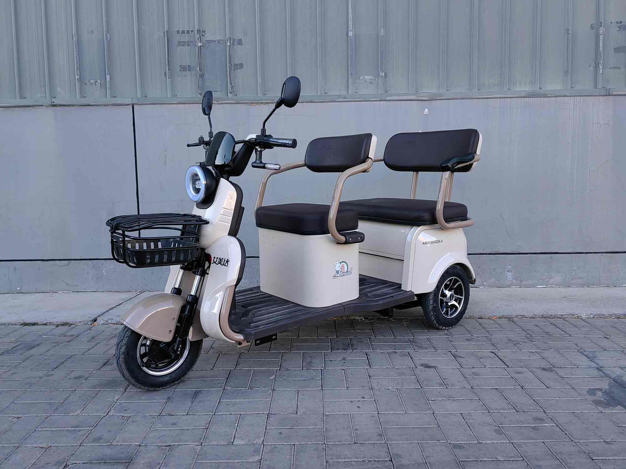 电动正三轮摩托车