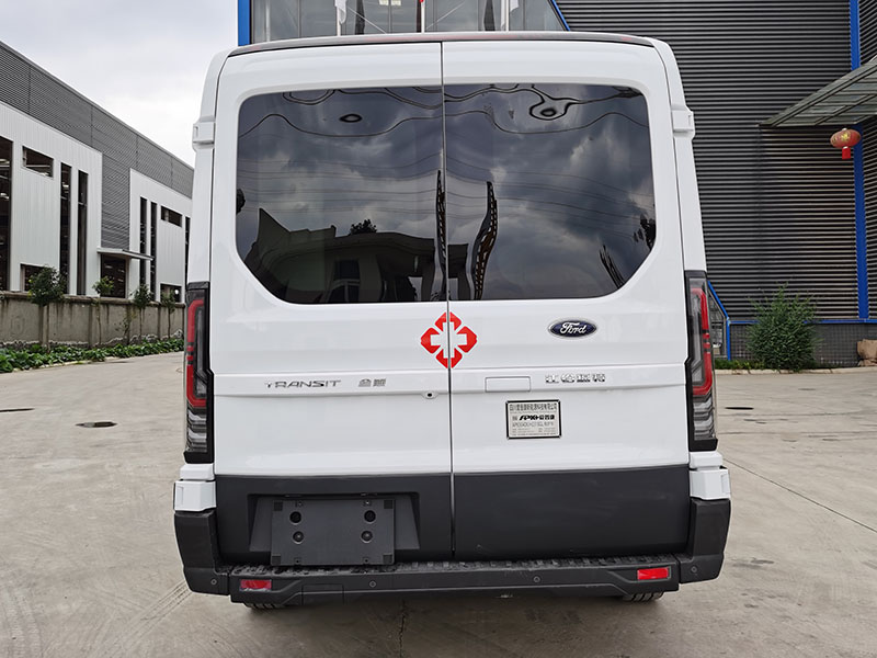 愛普康牌APK5040XJH2318GL救護(hù)車公告圖片